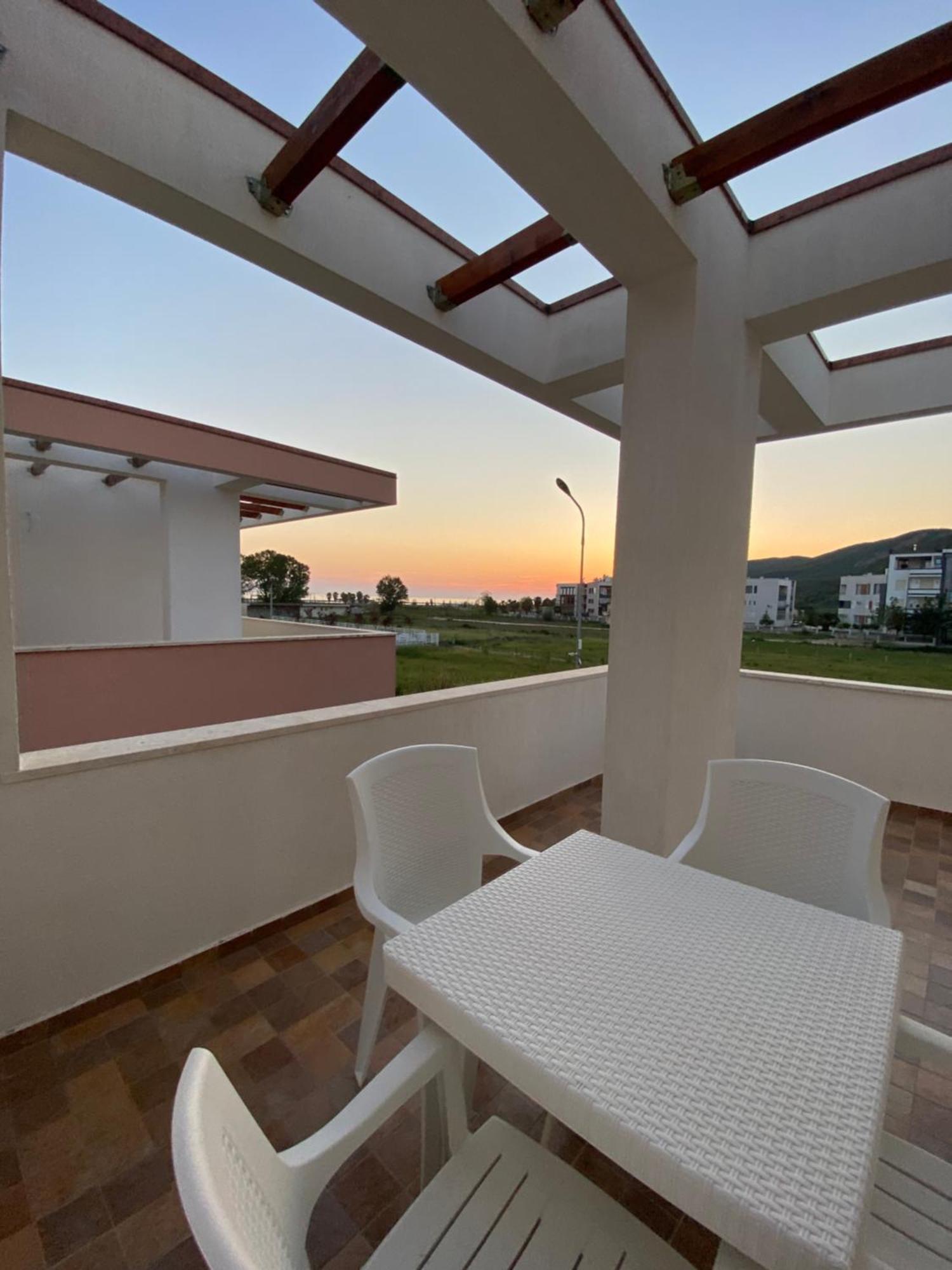 Tea Residence, Gjiri I Lalzit Apartments Durrës Exteriör bild