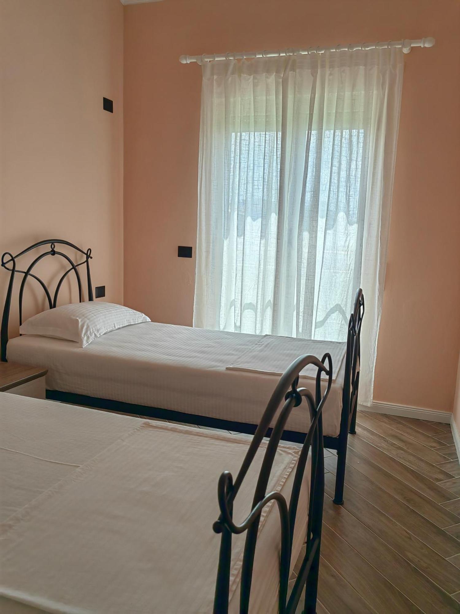 Tea Residence, Gjiri I Lalzit Apartments Durrës Exteriör bild